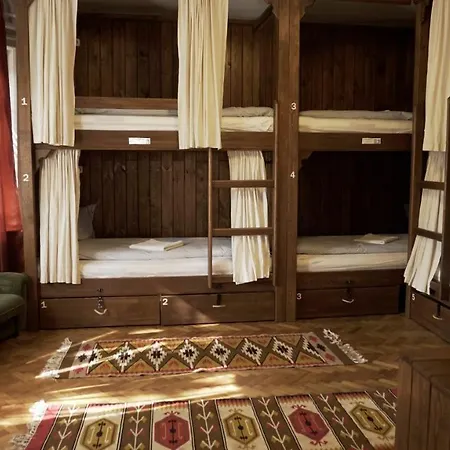 Green Garden Hostel-2